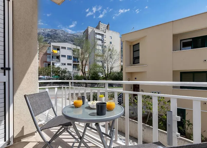 Near The Beach Luxury Apt Matteo
