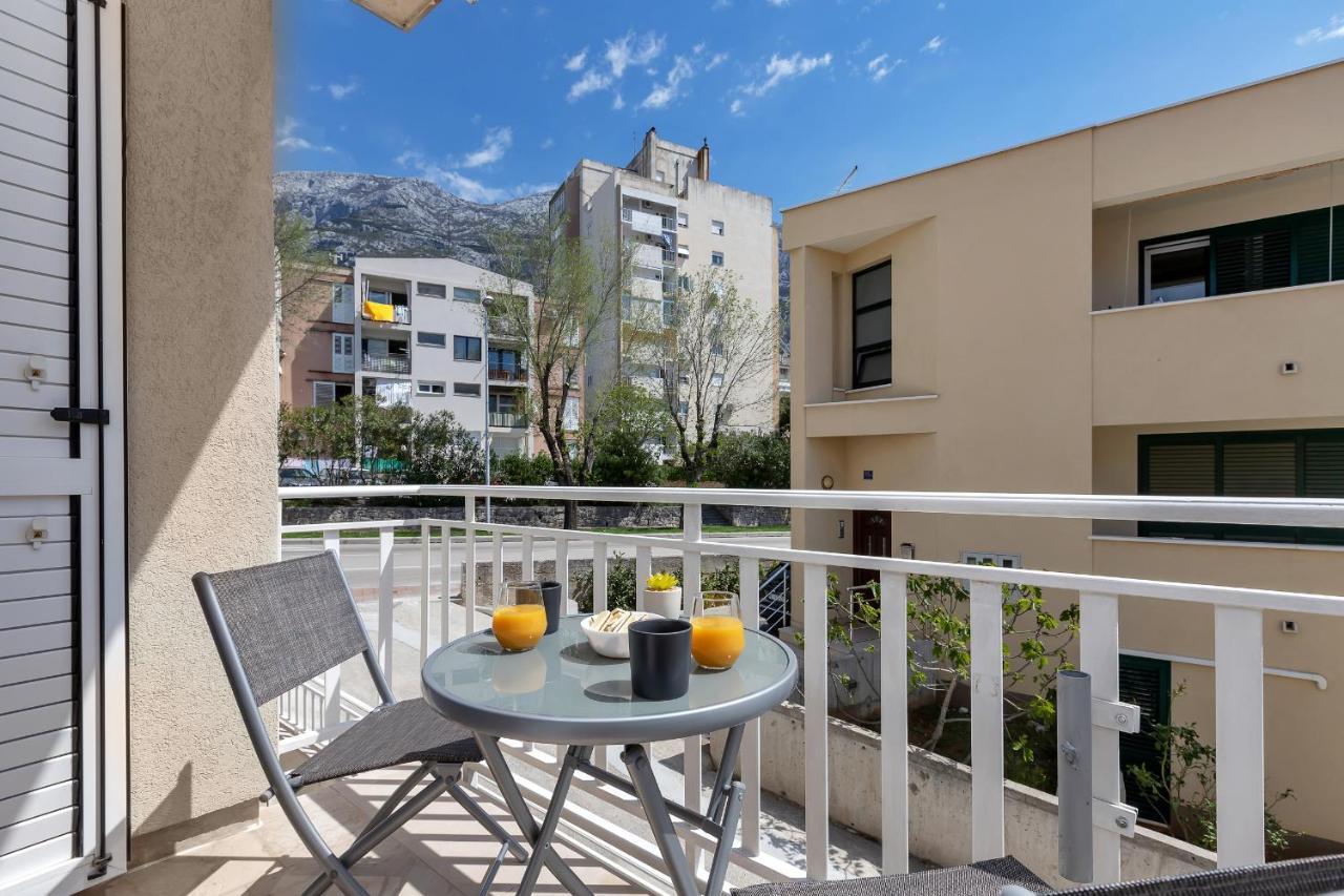 Near The Luxury Matteo Makarska
